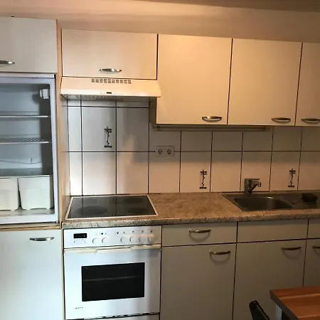 3er Wohngemeinschaft Habitación en casa particular