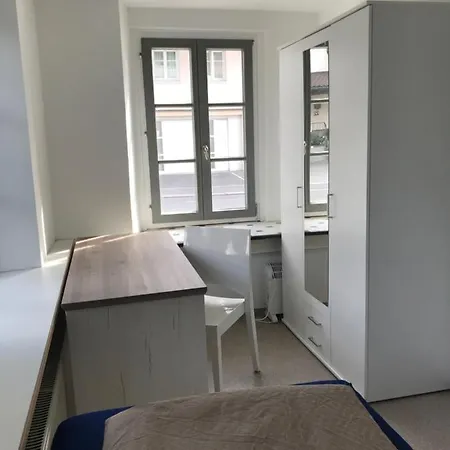 3er Wohngemeinschaft Rum i privatbostad *